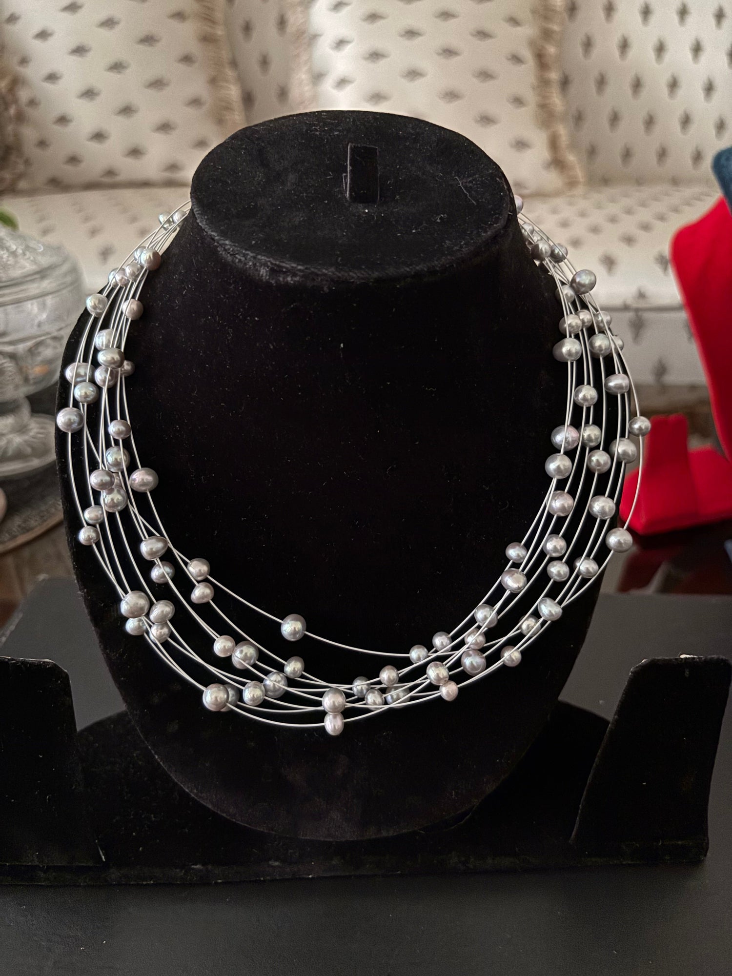 Multi Layer Scattered Pearl Necklaces