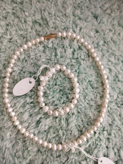 Fresh Water Pearls Necklace and Bracelet set for Kids