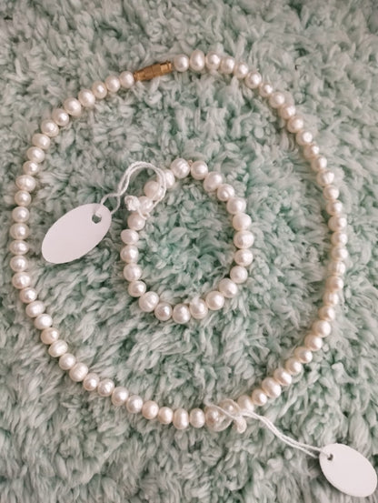 Fresh Water Pearls Necklace and Bracelet set for Kids