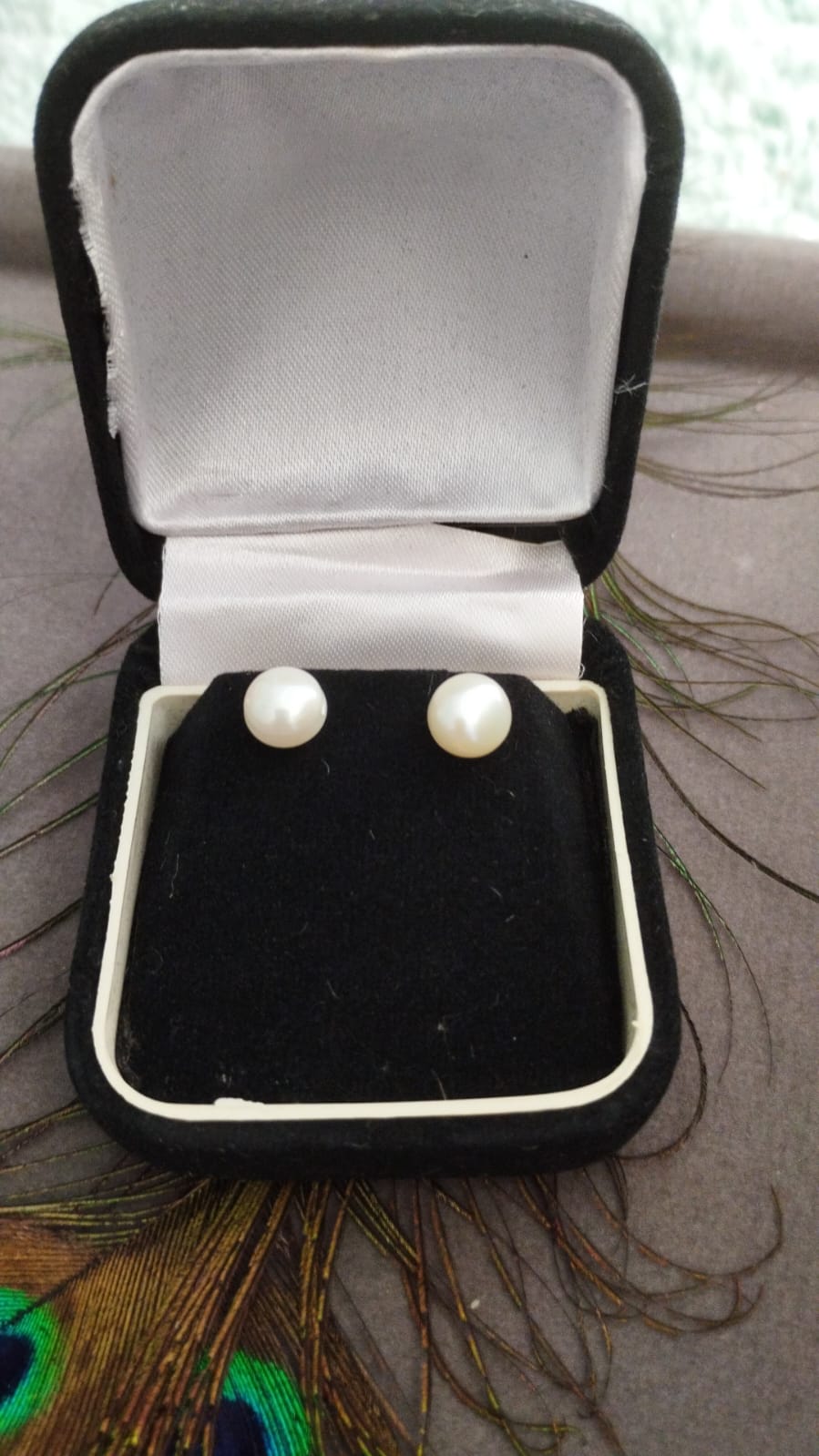 Fresh Water Pearl Studs - 8 mm