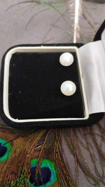 Fresh Water Pearl Studs - 8 mm