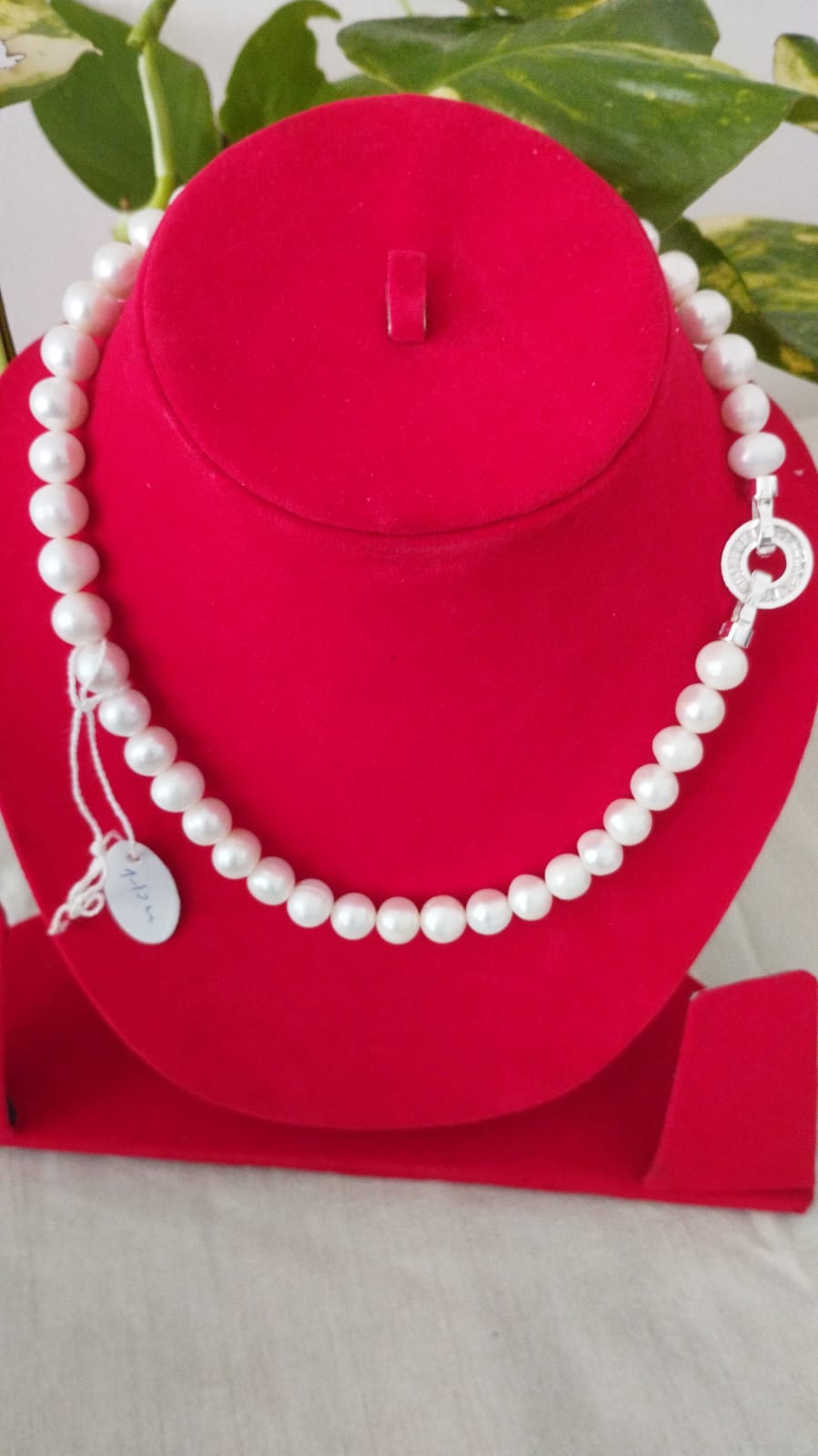 Fresh Water Pearls Necklace 9-10 mm White Pearls