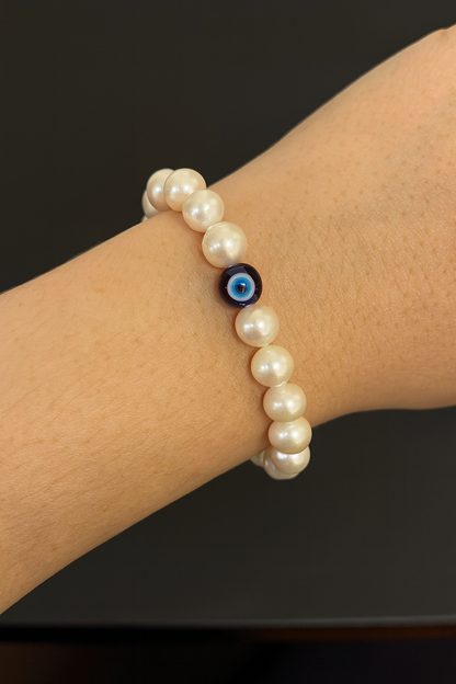 Single Layer Bracelets with deep blue and white evil eye (Nazar) - 9 mm Pearls