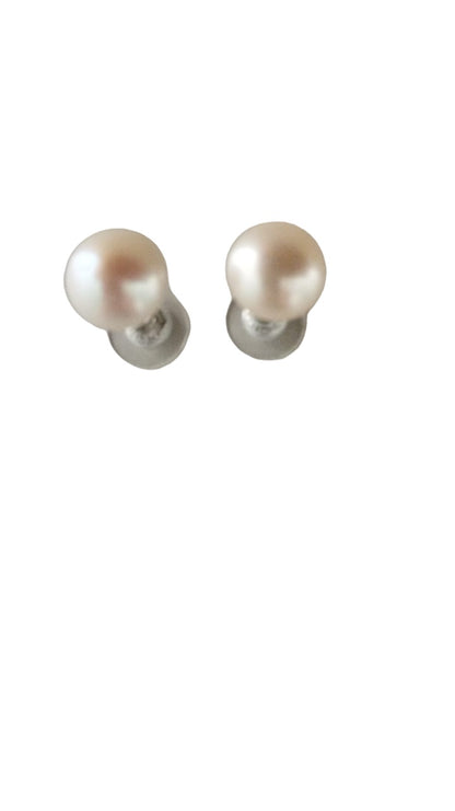 Fresh Water Pearl Studs - 6 mm Fresh Pearls