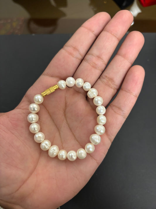 9 mm Single Layer Pearl Bracelets (Wrist Bands)