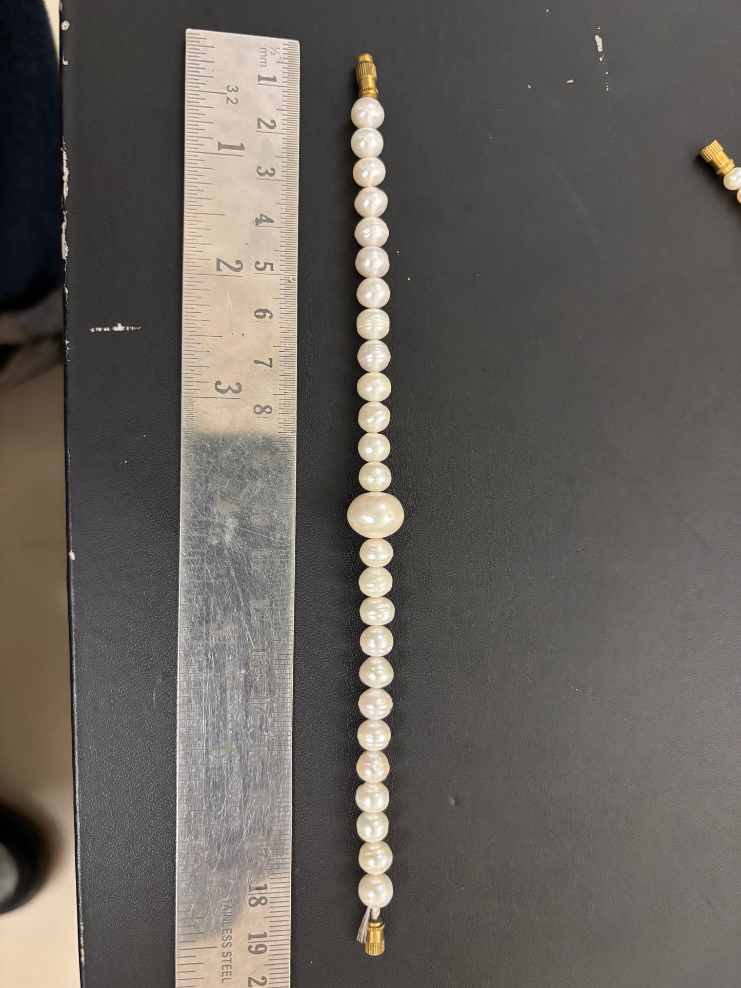 7 mm - 10 mm Single Layer Bracelets (Wrist Bands)