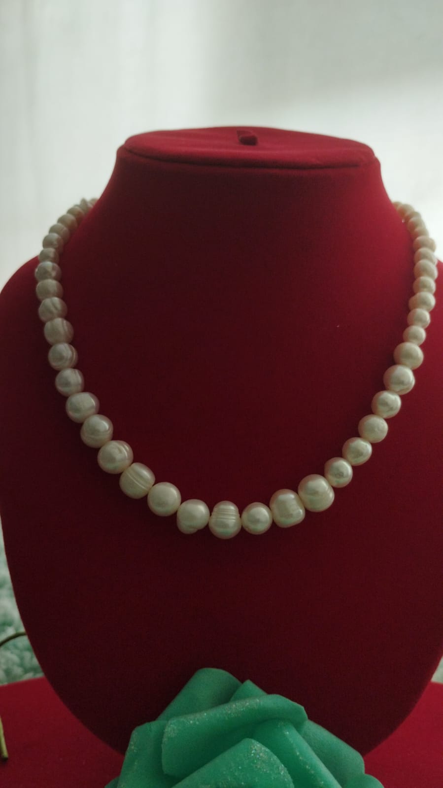 Fresh Water Pearls Necklace Varying sizes 6 to 10 mm White Pearls