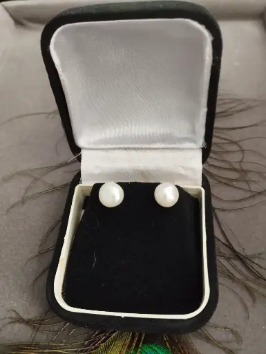 8 mm Fresh Water Pearls small EarBuds